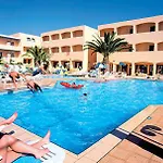 Adel Paradise Szálloda 4*