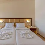 Adel Paradise Hotel