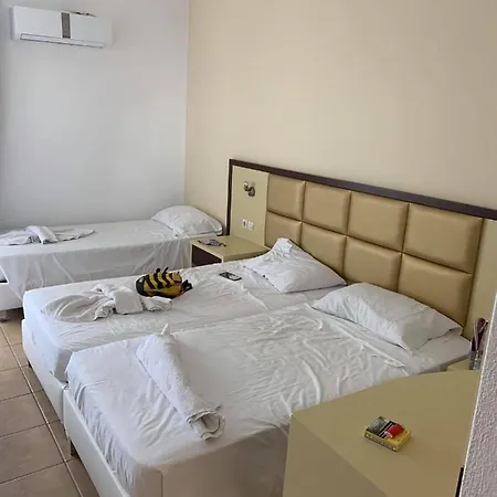 Sunset Paradise Hotell 4*