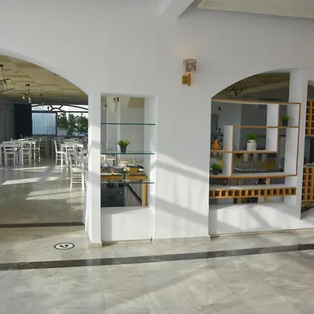 Sunset Paradise 4*