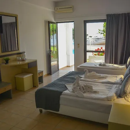 Sunset Paradise 4* Adelianos Kampos