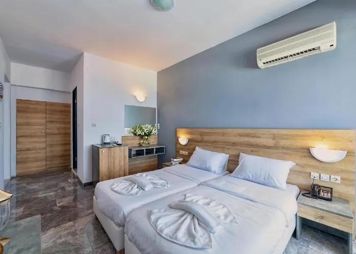 Szálloda Adel Paradise 4*