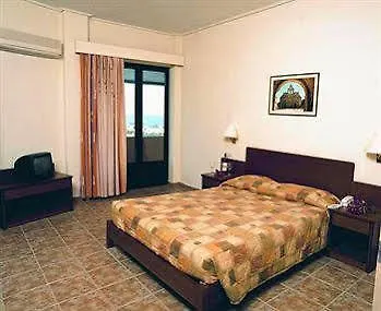 Adel Paradise Hotell