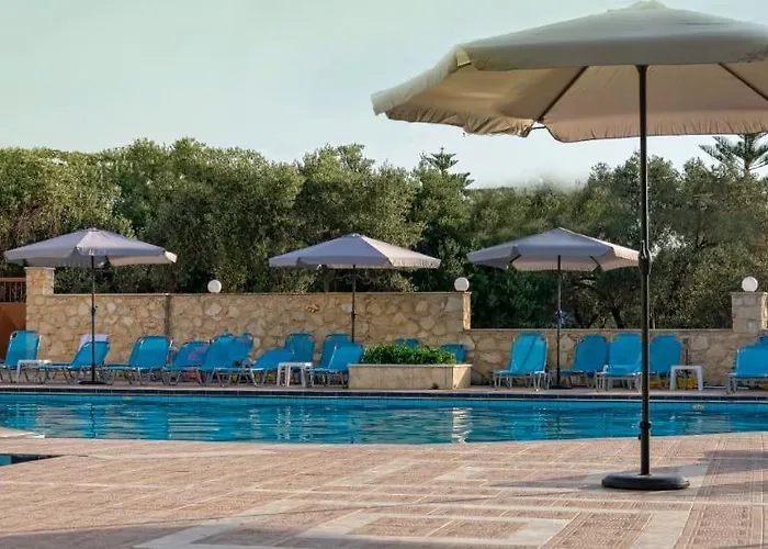 Adel Paradise Hotell 4*