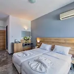 Hotel Adel Paradise 4*