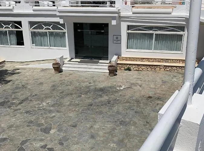 Hotel Adel Paradise 4*